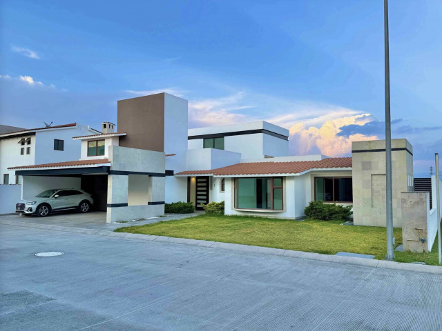 ESTADO DE MEXICO, 3 Bedrooms Bedrooms, 4.5 Rooms Rooms,0,Casa,En venta,0,1560